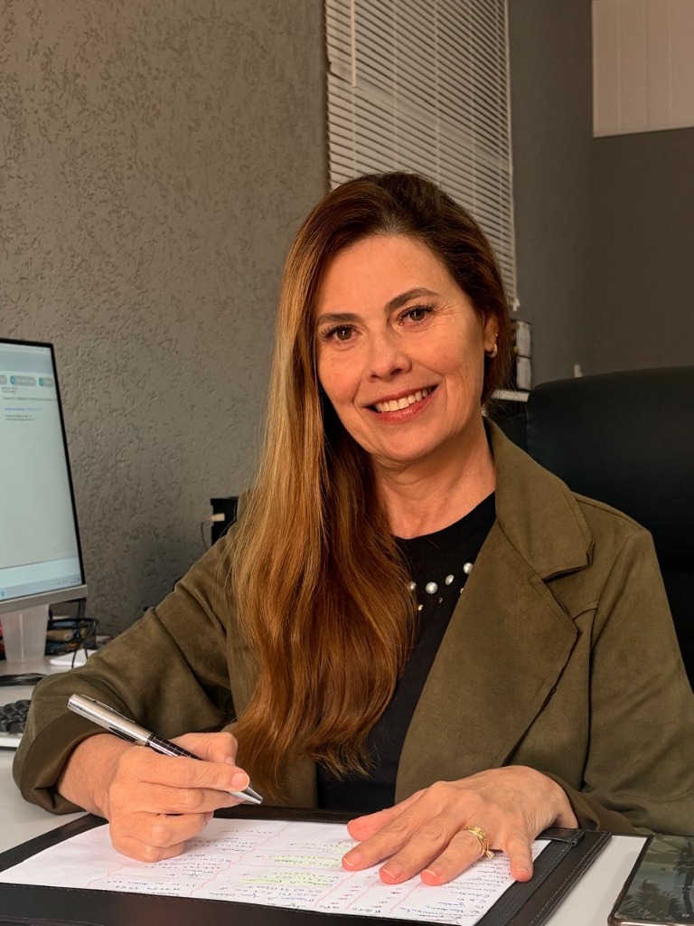 Vania Mara de Castro - Contadora Responsável VMC
